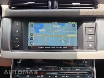 2016 Jaguar XF Prestige – miniatura 34