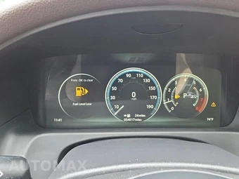 2016 Jaguar XF Prestige – miniatura 15