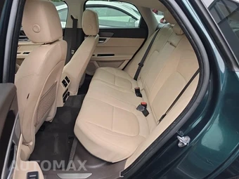 2016 Jaguar XF Prestige – miniatura 16