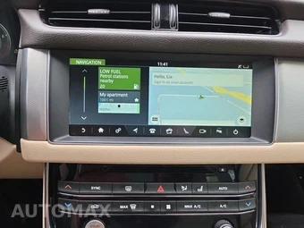 2016 Jaguar XF Prestige – miniatura 28