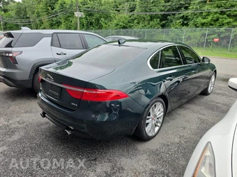 2016 Jaguar XF Prestige – miniatura 4