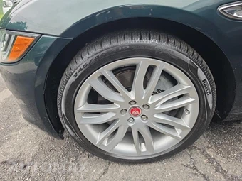 2016 Jaguar XF Prestige – miniatura 8