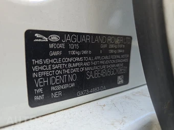 2016 Jaguar XF Prestige – miniatura 14