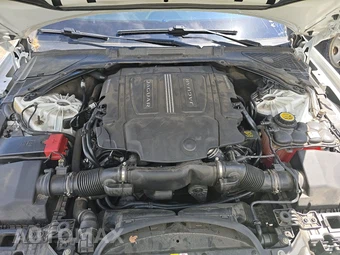 2016 Jaguar XF Prestige – miniatura 15