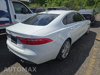 2016 Jaguar XF Prestige – miniatura 4
