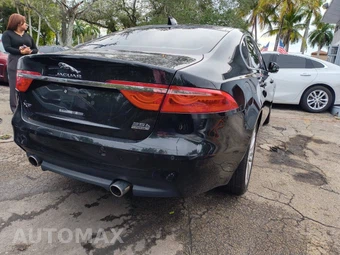 2016 Jaguar XF Prestige – miniatura 10