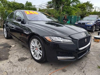 2016 Jaguar XF Prestige – miniatura 15