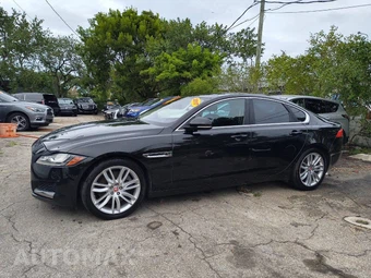 2016 Jaguar XF Prestige – miniatura 4