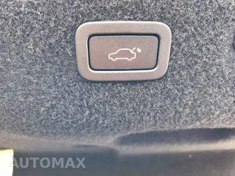 2016 Jaguar XF Prestige – miniatura 45