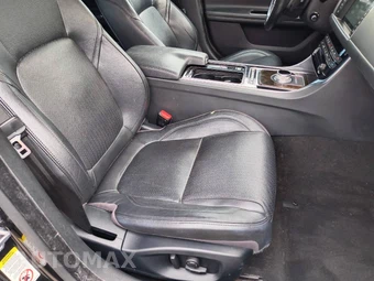 2016 Jaguar XF Prestige – miniatura 47