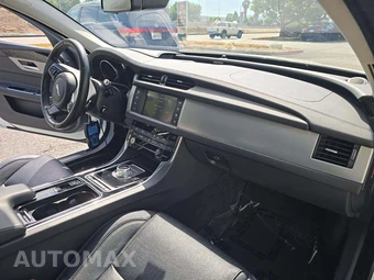 2016 Jaguar XF Prestige - miniatura 19
