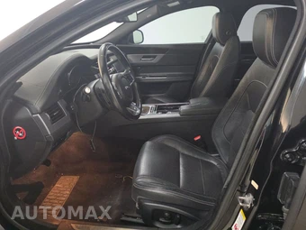 2016 Jaguar XF R-Sport – miniatura 7