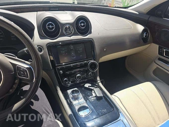 2016 Jaguar XJ R-Sport – miniatura 10