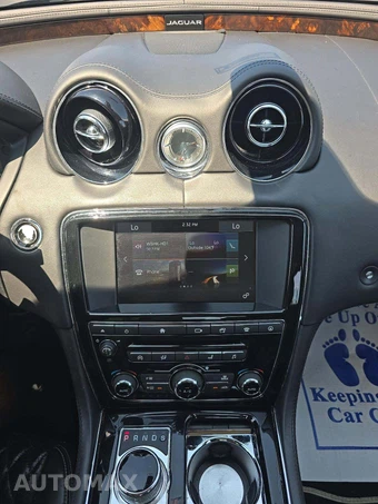 2016 Jaguar XJL Portfolio - miniatura 7