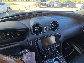 2016 Jaguar XJL Portfolio – miniatura 10