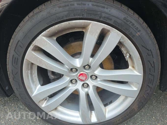 2016 Jaguar XJL Portfolio – miniatura 22