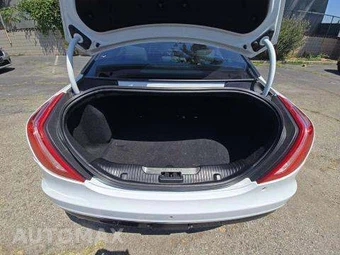 2016 Jaguar XJL Portfolio - miniatura 15