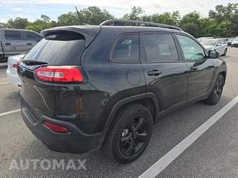 2016 Jeep Cherokee Altitude Edition – miniatura 4