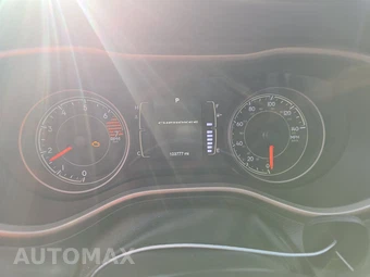 2016 Jeep Cherokee Altitude Edition - miniatura 12