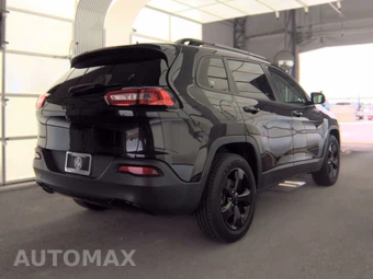 2016 Jeep Cherokee Altitude Edition - miniatura 4