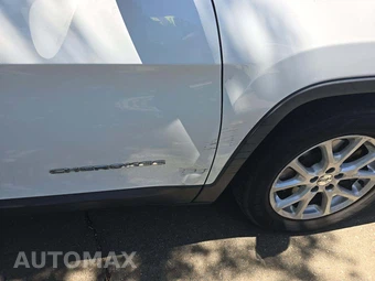 2016 Jeep Cherokee Latitude - miniatura 30