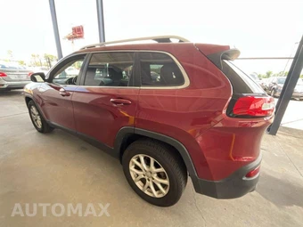 2016 Jeep Cherokee Latitude - miniatura 3