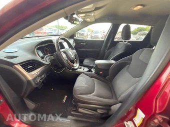 2016 Jeep Cherokee Latitude - miniatura 7