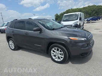 2016 Jeep Cherokee Latitude - miniatura 3