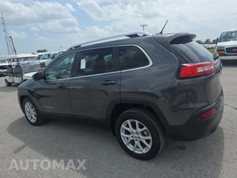 2016 Jeep Cherokee Latitude - miniatura 6