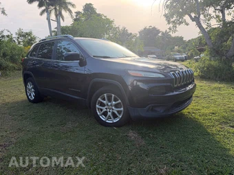 2016 Jeep Cherokee Latitude - miniatura 4