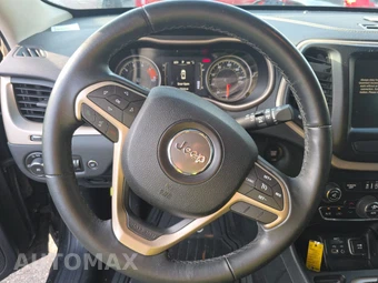 2016 Jeep Cherokee Latitude – miniatura 10