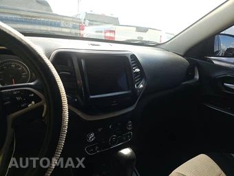 2016 Jeep Cherokee Latitude – miniatura 11