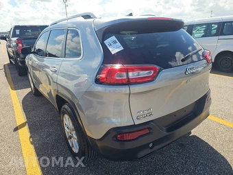 2016 Jeep Cherokee Latitude – miniatura 6