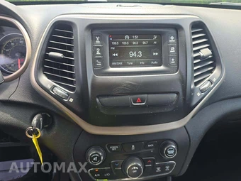2016 Jeep Cherokee Latitude - miniatura 7