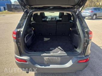 2016 Jeep Cherokee Latitude - miniatura 14