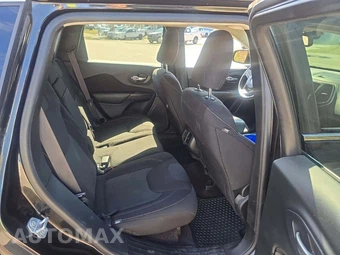 2016 Jeep Cherokee Latitude - miniatura 16