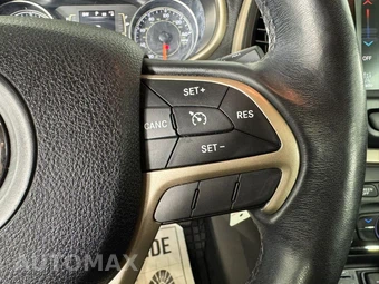 2016 Jeep Cherokee Latitude - miniatura 16