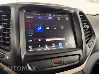 2016 Jeep Cherokee Latitude - miniatura 19