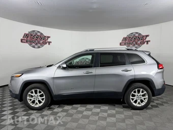 2016 Jeep Cherokee Latitude - miniatura 4