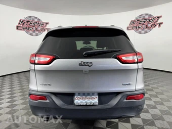2016 Jeep Cherokee Latitude - miniatura 6