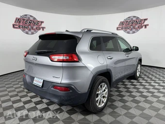 2016 Jeep Cherokee Latitude - miniatura 7