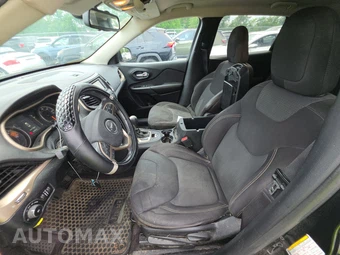 2016 Jeep Cherokee Latitude – miniatura 7