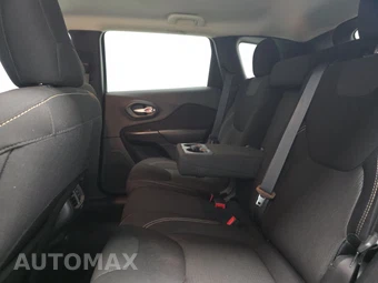 2016 Jeep Cherokee Latitude - miniatura 13