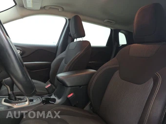 2016 Jeep Cherokee Latitude - miniatura 7