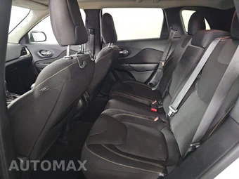 2016 Jeep Cherokee Latitude - miniatura 13