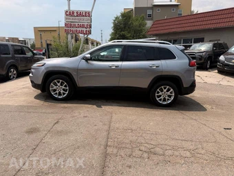 2016 Jeep Cherokee Latitude - miniatura 8