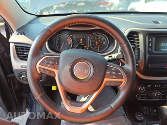 2016 Jeep Cherokee Latitude – miniatura 10