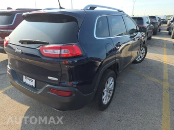 2016 Jeep Cherokee Latitude – miniatura 4