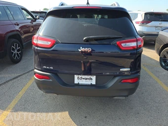 2016 Jeep Cherokee Latitude – miniatura 5