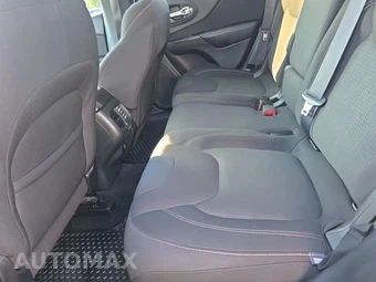 2016 Jeep Cherokee Latitude – miniatura 16